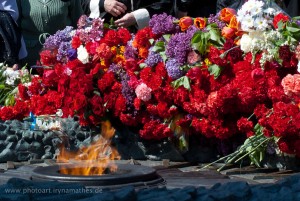 Ewige Flamme zur Erinnerung an die Opfer