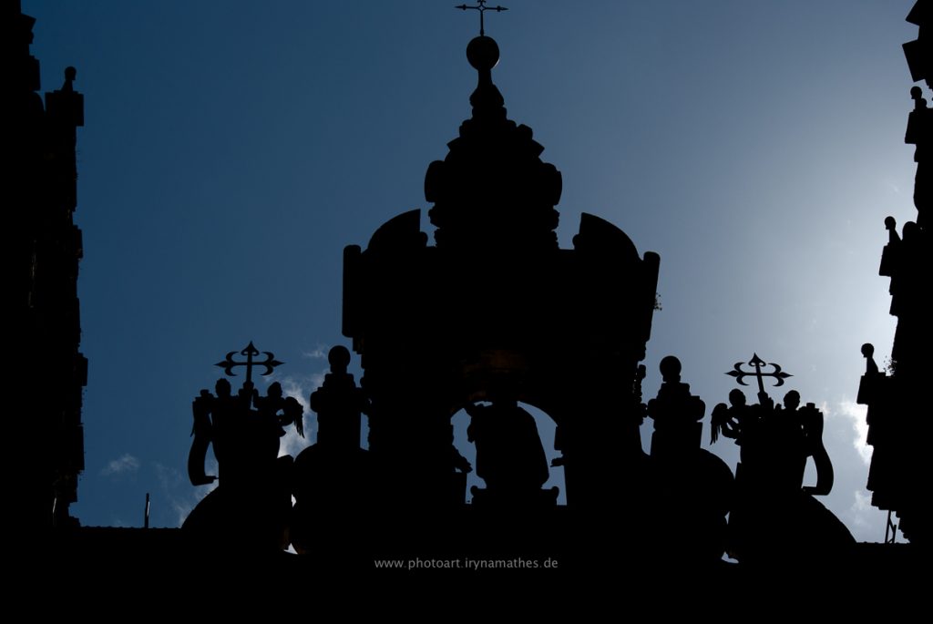 Kathedrale im Gegenlicht