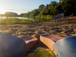 Sommer 2020, Baggersee. Mit Handy und Unterwasserkamera fotografieren