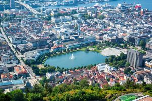 Norwegen, Sommerreise. Städte und Landschaften